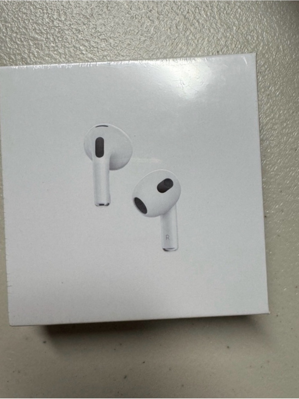 Apple White Wireless Earbuds with Charging Case